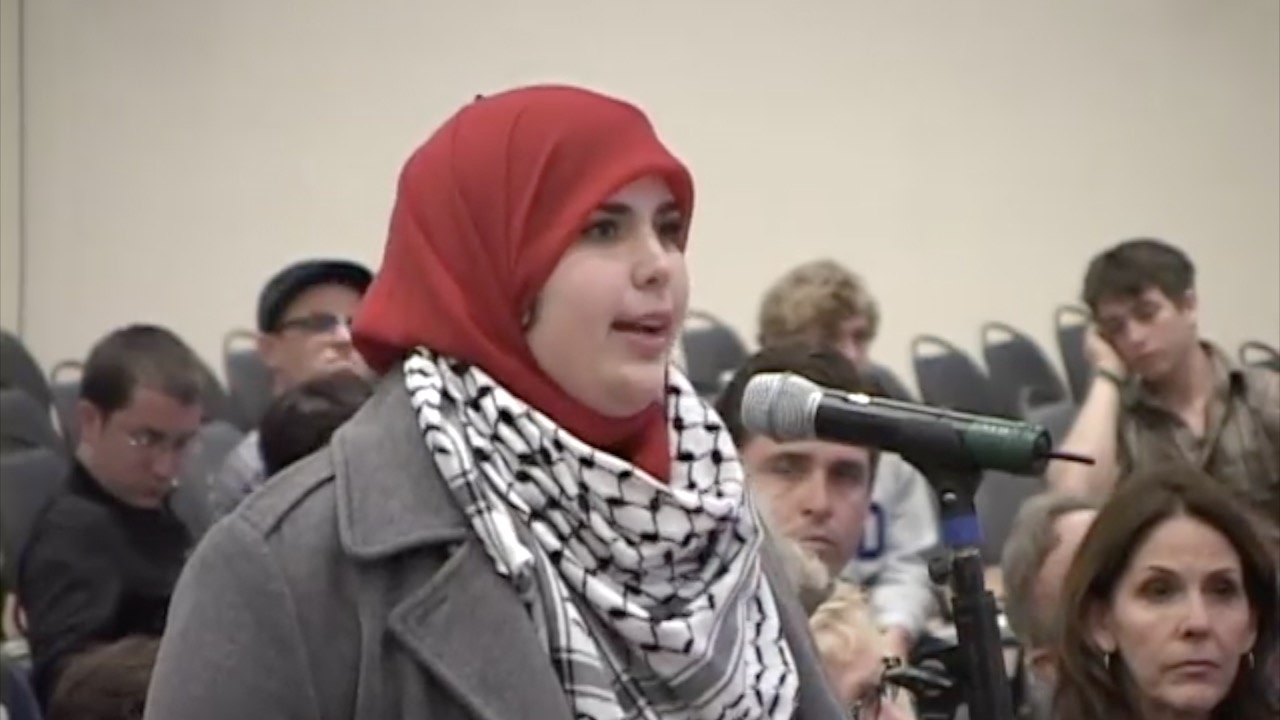 David Horowitz Brilliantly Exposes Muslim Student's True Intentions - UC San Diego